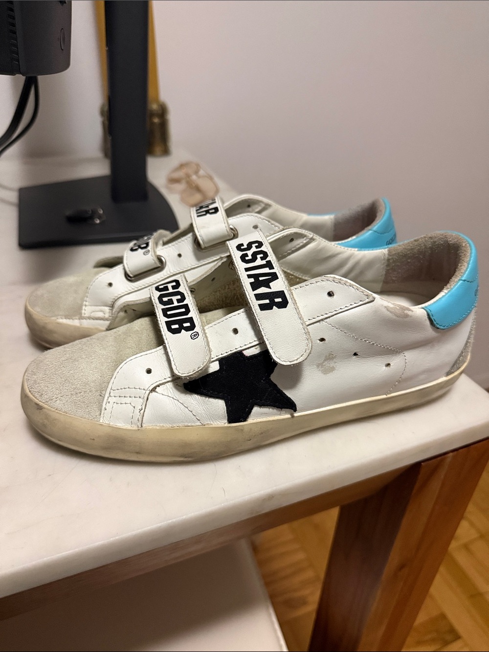 Golden Goose White Leather Sneakers w Black Star and Blue Heel + dust bag + box